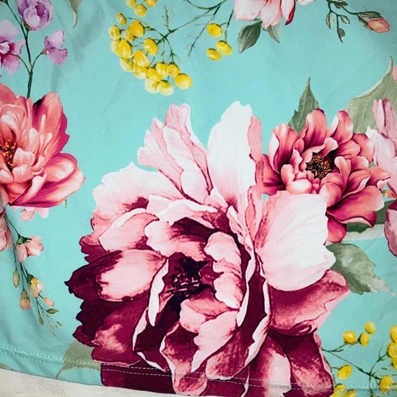 Size medium Blue and Green Floral Halter Sleeveless Tank swim bathing suit Top - Picture 6 of 10